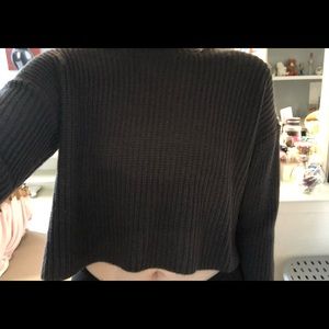 Forever 21 Grey Cropped Sweater
